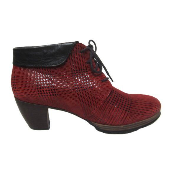 Wolky Size 40 US 9 Jacquerie Red Black Heeled Booties Boots Womens Plaid - Picture 2 of 10